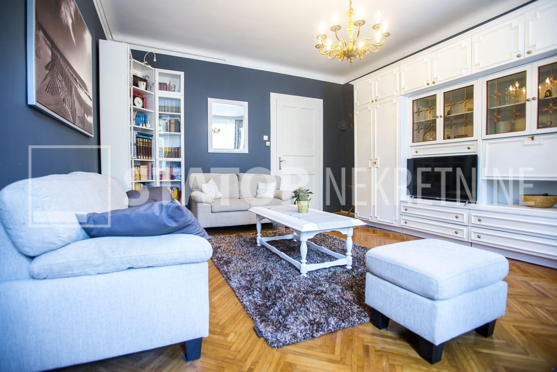 PETROVA, DVOSOBNI STAN ZA NAJAM NEDALEKO PETROVE CRKVE